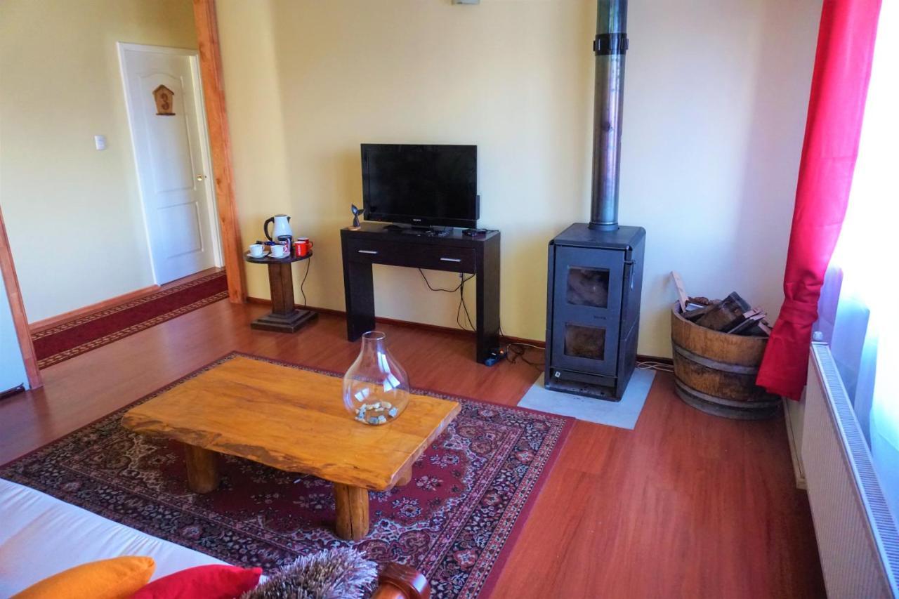 Hostal Casa Arrayan Coyhaique Extérieur photo